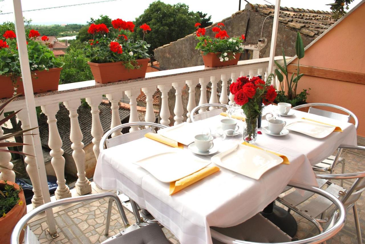 Apartments Maria Poreč Eksteriør bilde